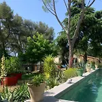 D'hotes Lovely Planette Bed & Breakfast Nîmes