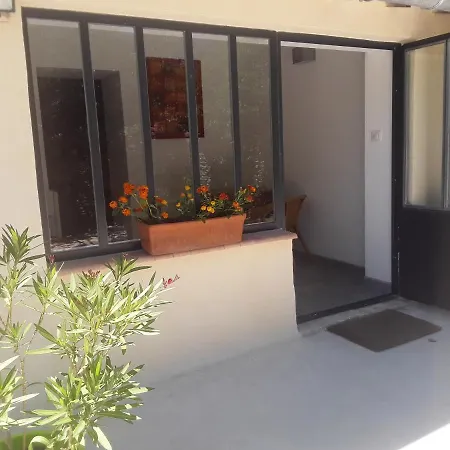 D'hotes Lovely Planette Nimes