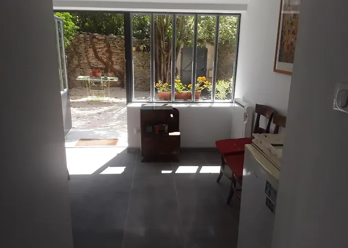 D'hotes Lovely Planette לינה וארוחת בוקר 4*